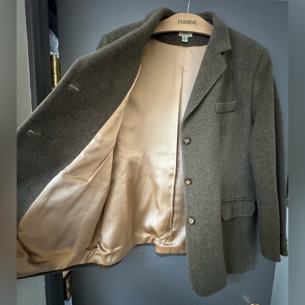 L.L. Bean Wool/Cashmere Olive Women's Blazer - Picture 5 of 7